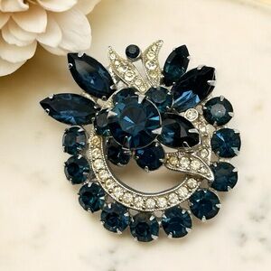 💎 GORGEOUS Vintage Eisenberg Ice Sapphire Blue & Clear Rhinestone Brooch 💎